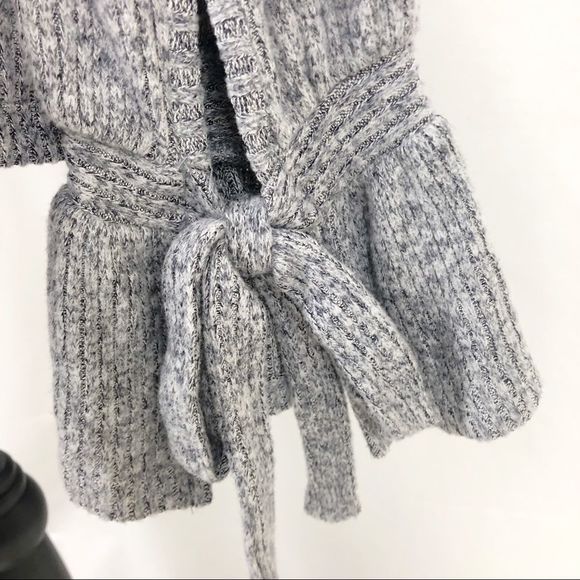 NWT Lucky Brand Ruffle Tie Long Sleeve Grey Top❤ - Picture 6 of 7